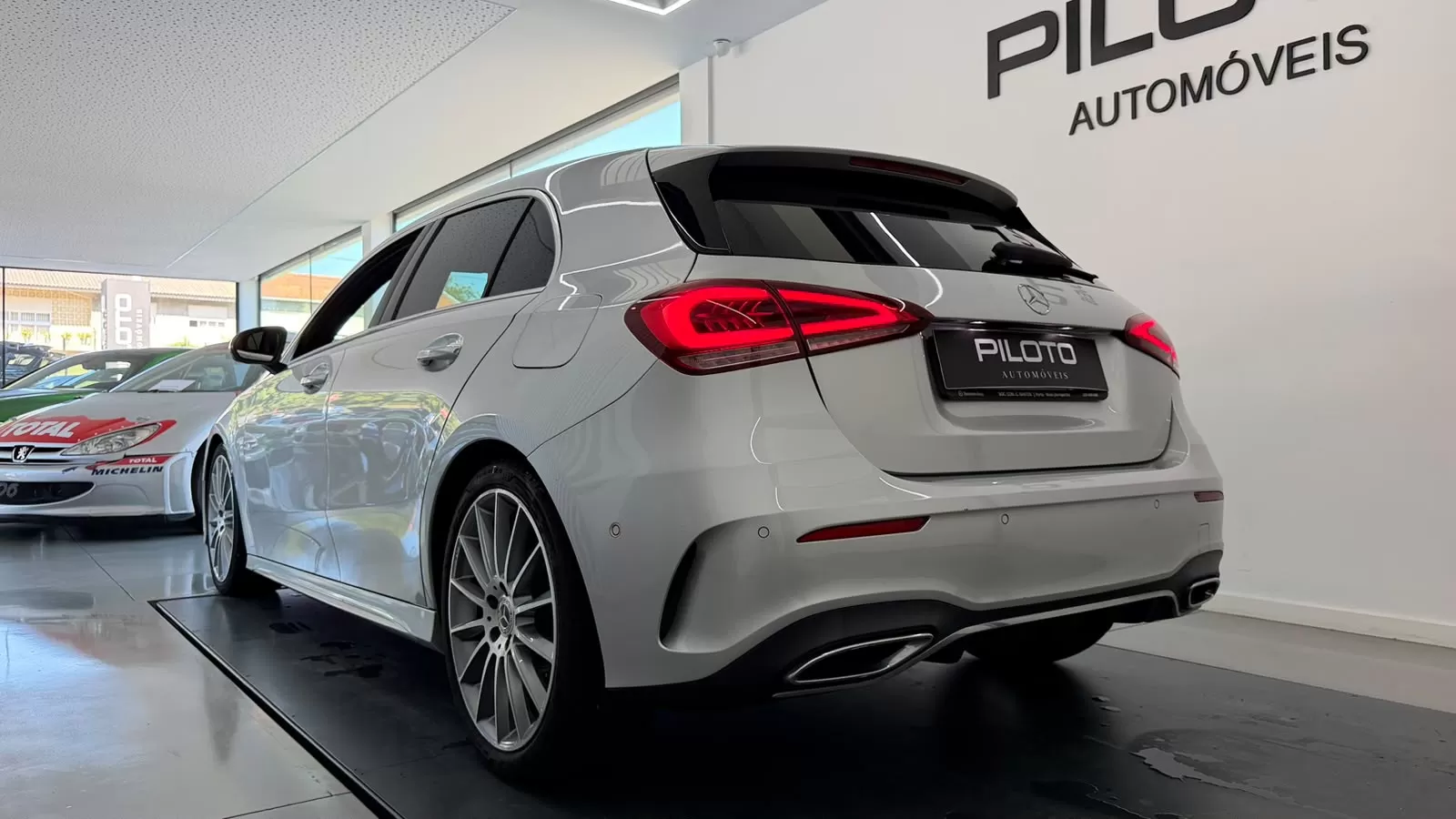 Mercedes-Benz A 180 d AMG Line Aut. - foto 7