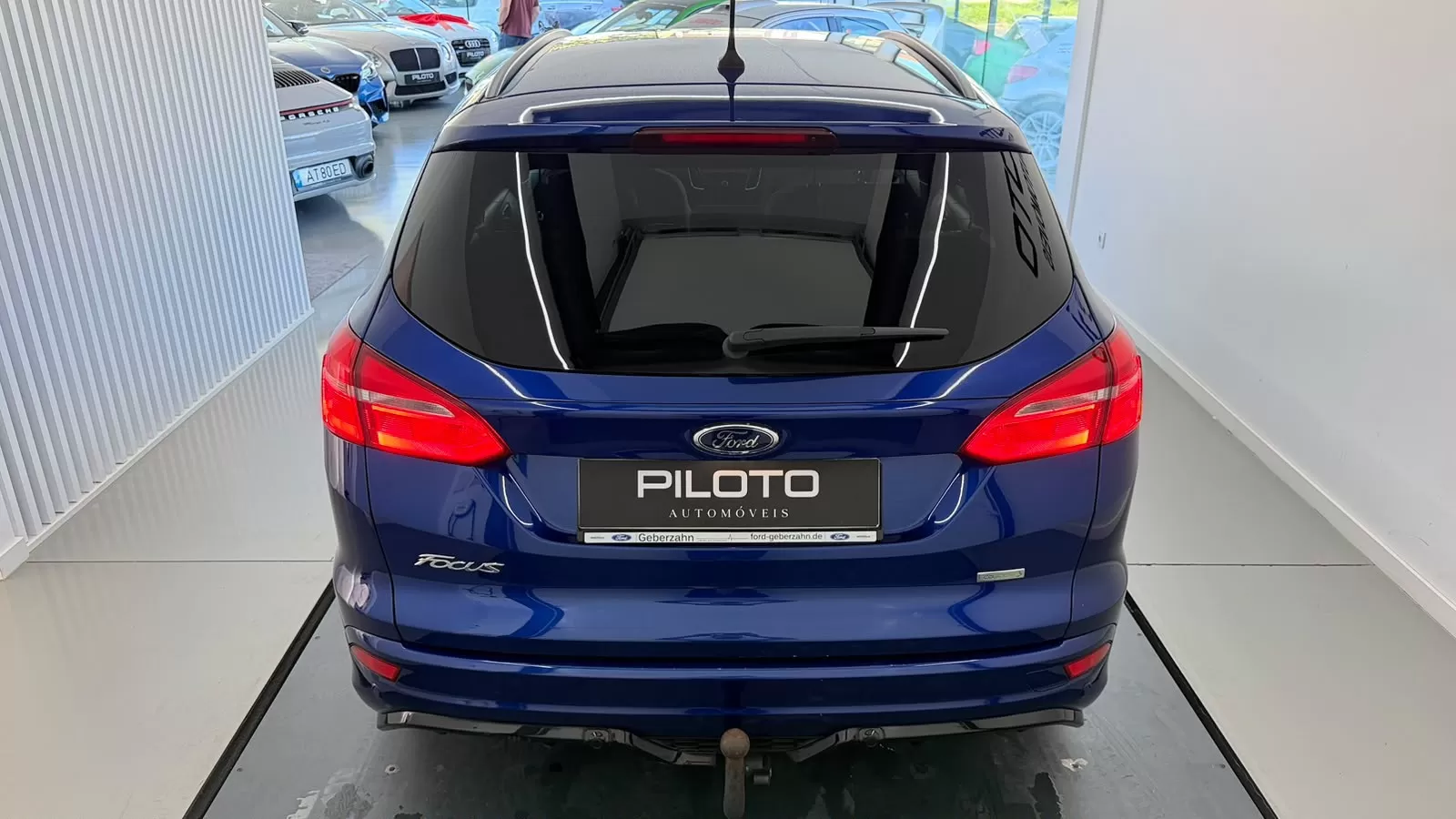 Ford Focus SW 1.0 EcoBoost ST-Line - foto 8
