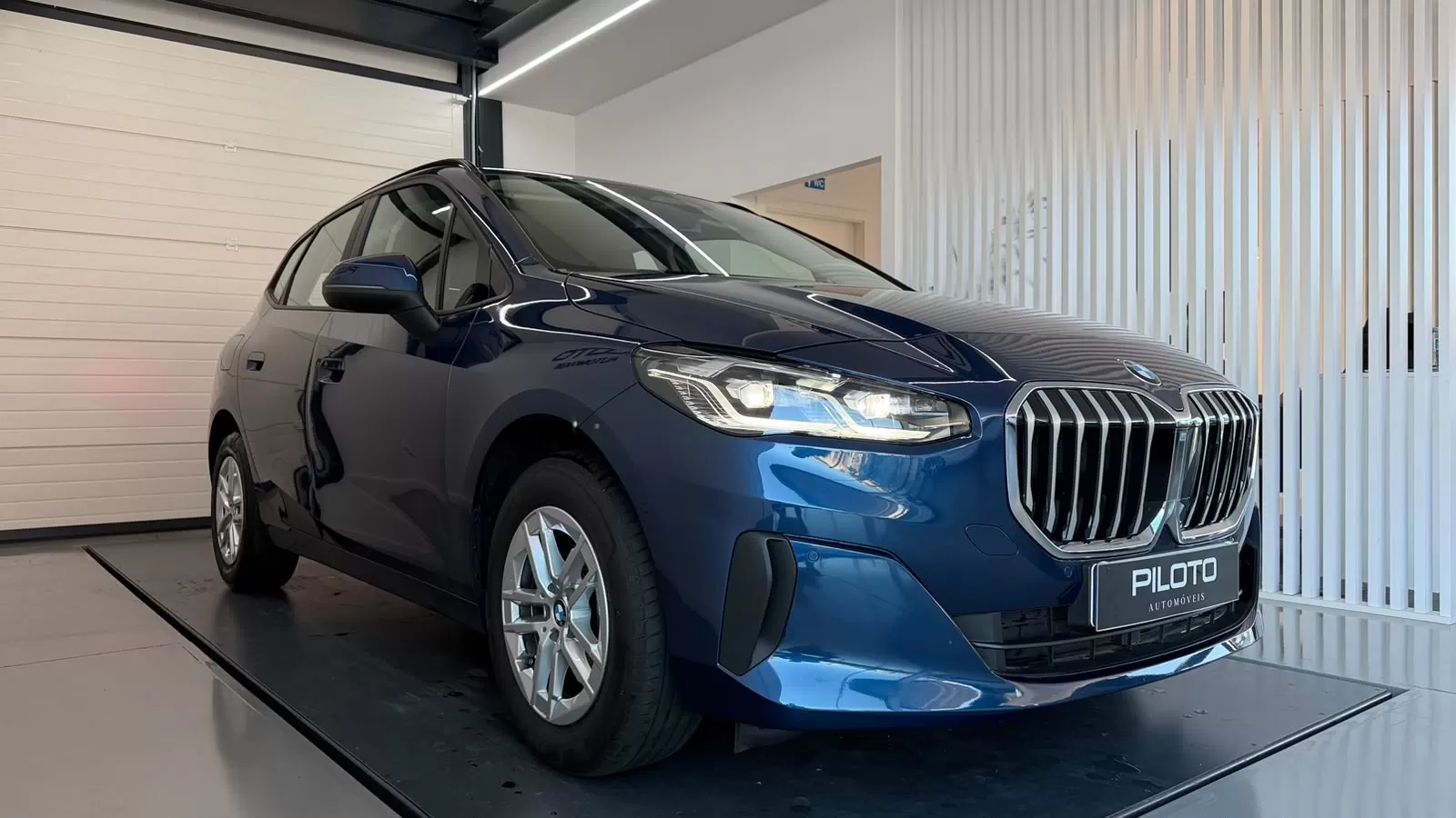 BMW 216 Active Tourer i Auto - foto 5