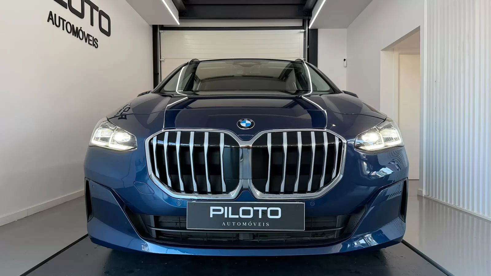 BMW 216 Active Tourer i Auto - foto 3