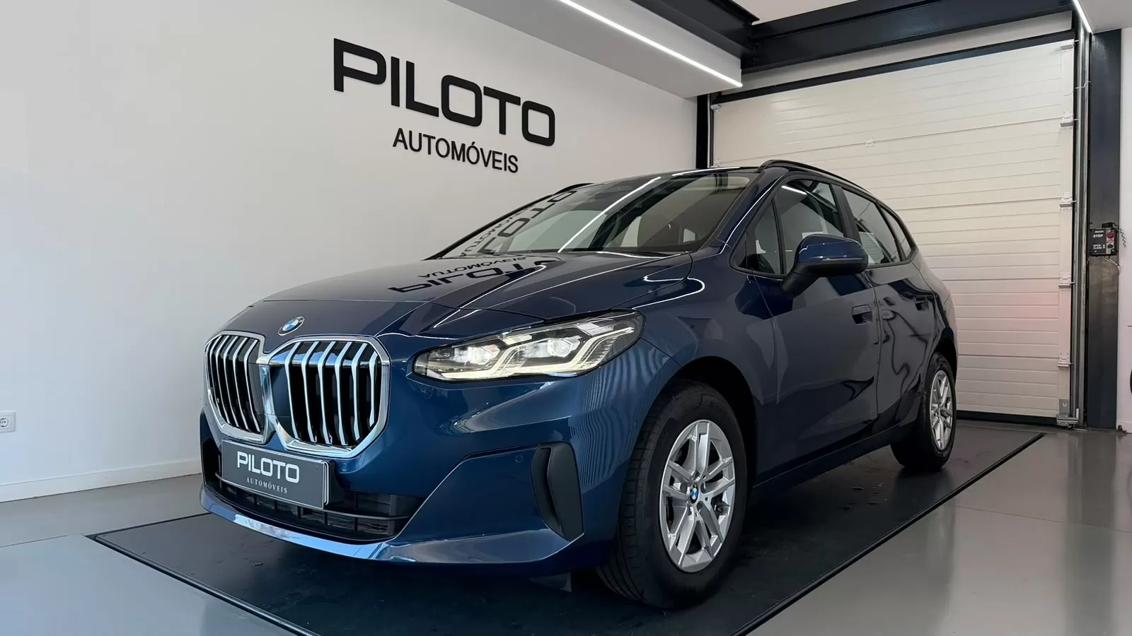 BMW 216 Active Tourer i Auto