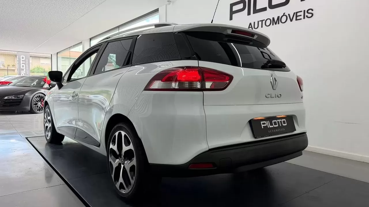 Renault Clio Sport Tourer 1.5 dCi Dynamique S - foto 6