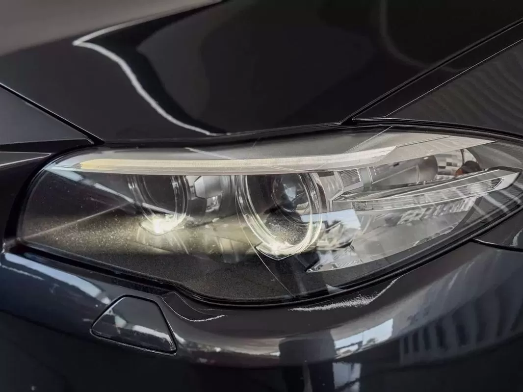 BMW 520 d Line Luxury Auto - foto 2