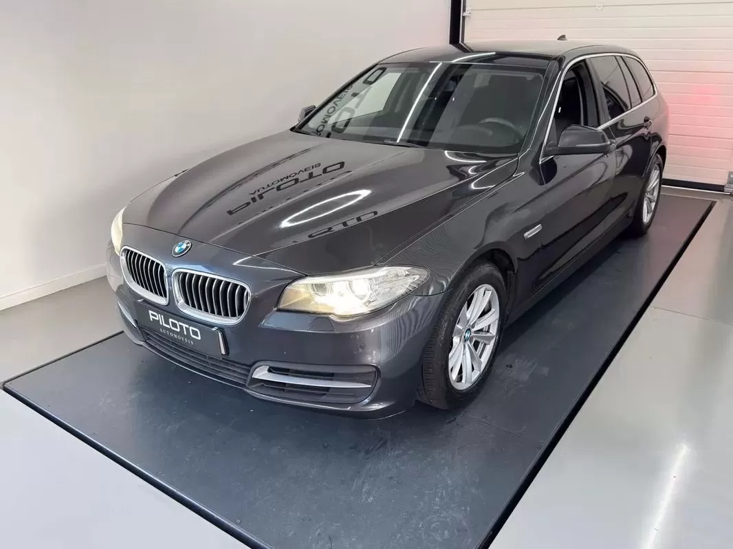 BMW 520 d Line Luxury Auto - foto 3