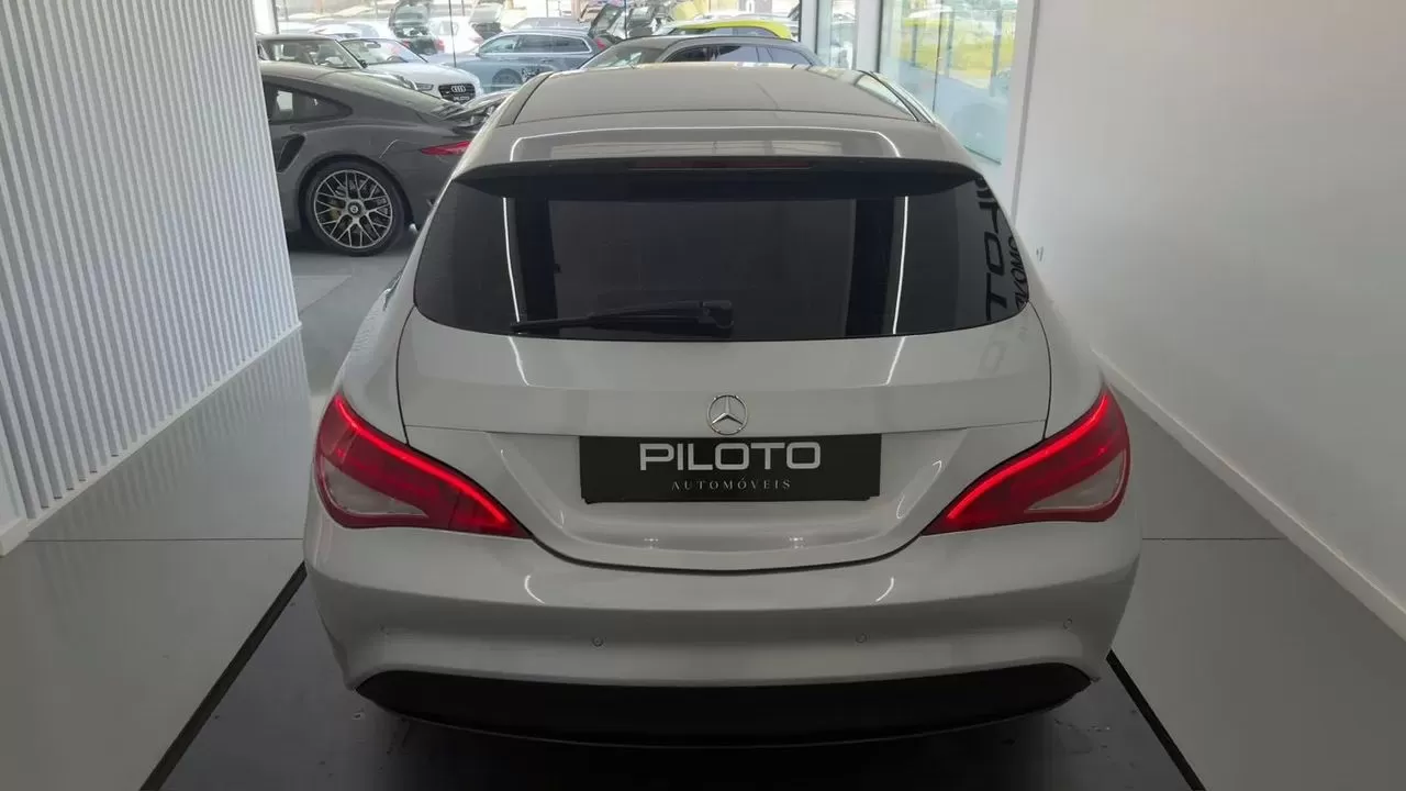 Mercedes-Benz CLA 180 d Shooting Brake Urban - foto 6