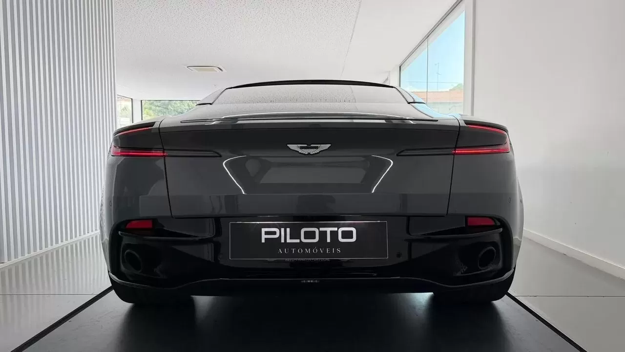 Aston Martin DB11 V8 Auto - foto 7