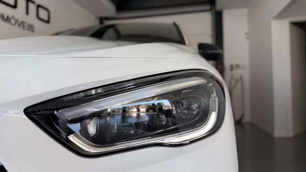 Mercedes-Benz GLA 250 e AMG Line - foto 2