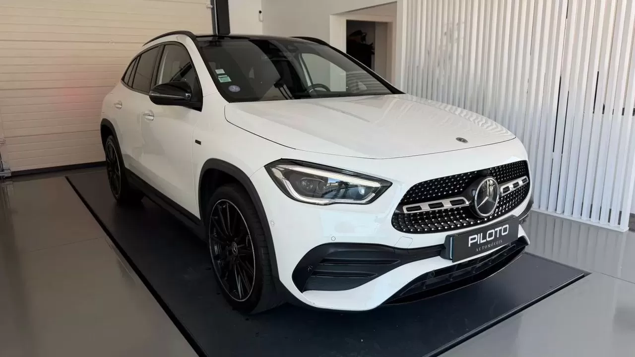 Mercedes-Benz GLA 250 e AMG Line - foto 5