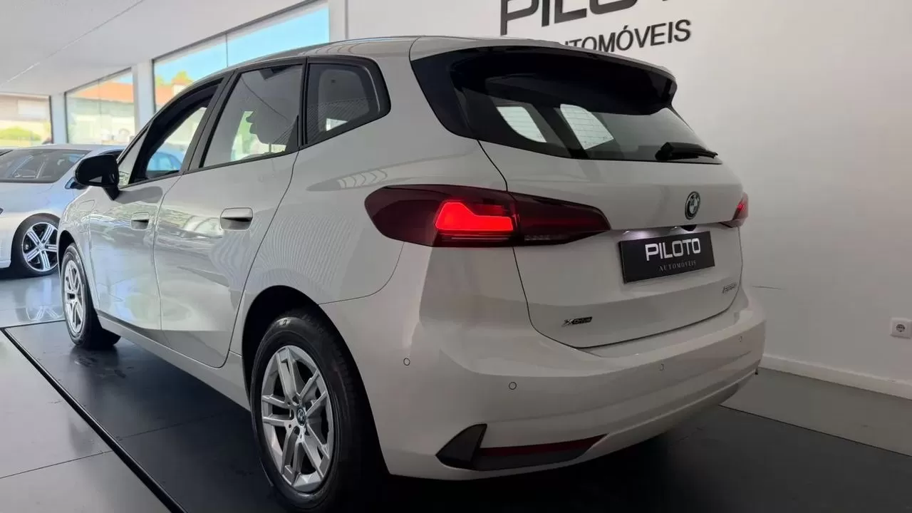 BMW 225xe Active Tourer e xDrive - foto 6