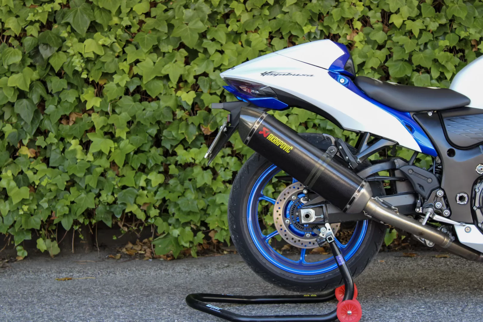 Suzuki GSX  1300 R Hayabusa - foto 3