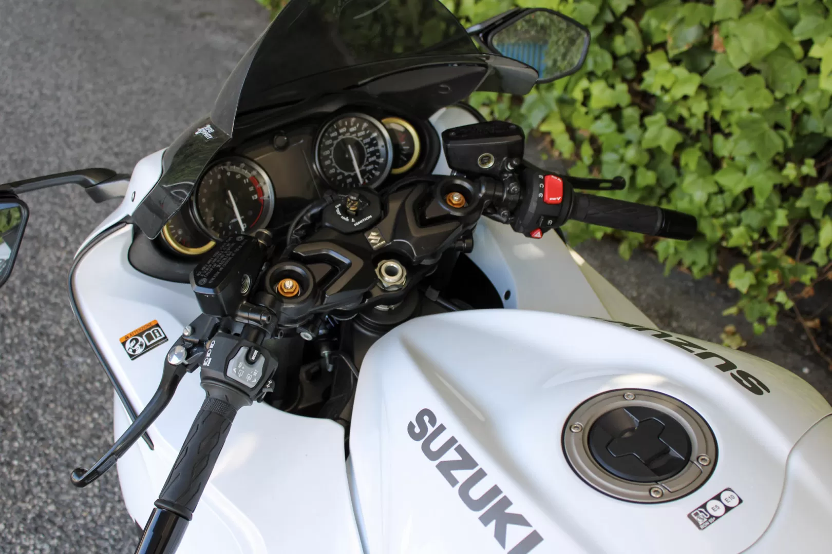 Suzuki GSX  1300 R Hayabusa - foto 7