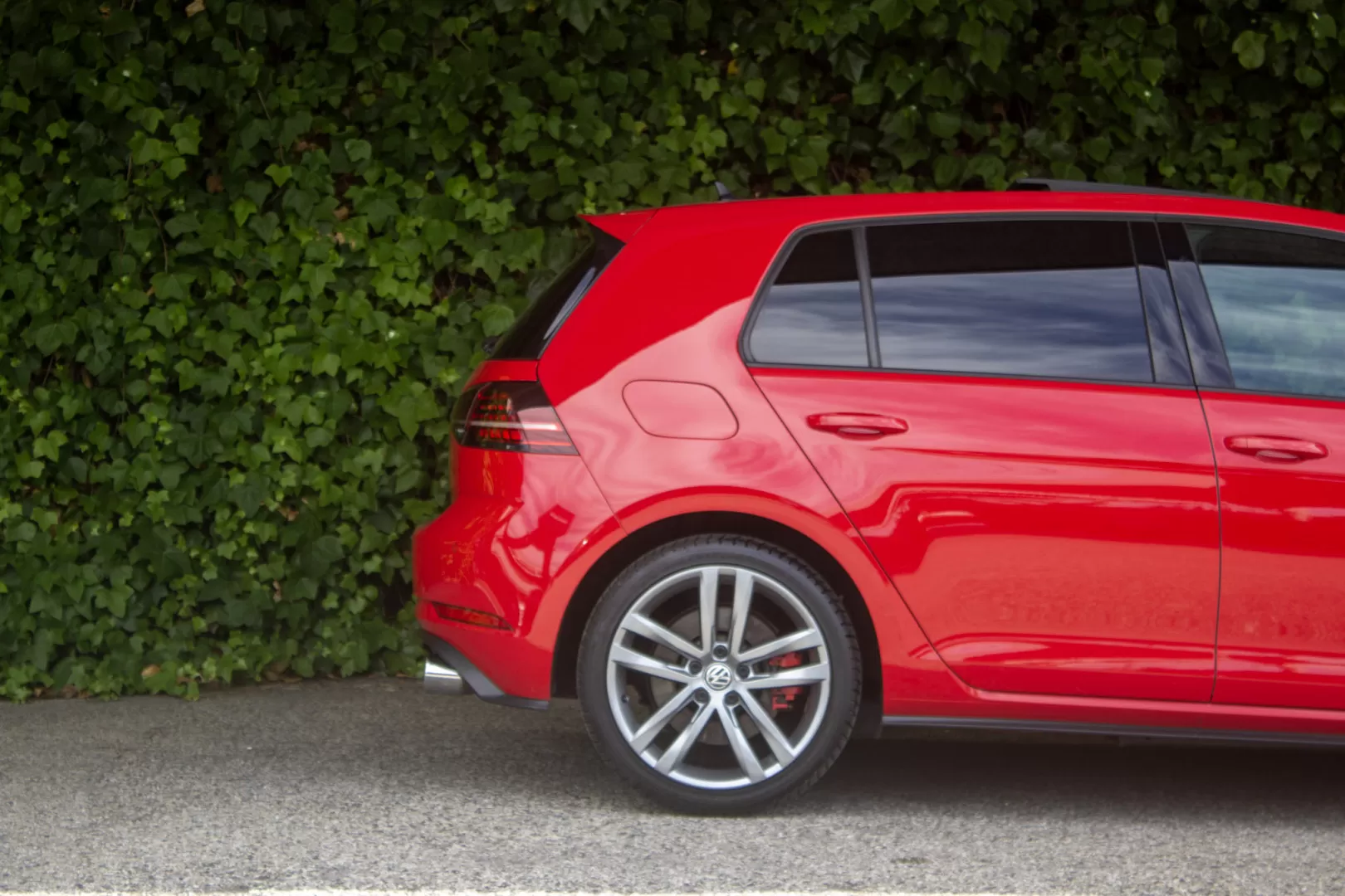 VW Golf 2.0 TSI GTI DSG - foto 4
