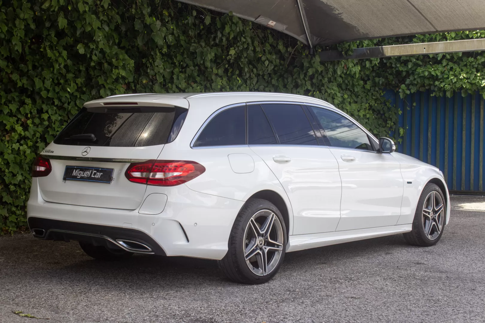 Mercedes-Benz C 300 de AMG Line - foto 8