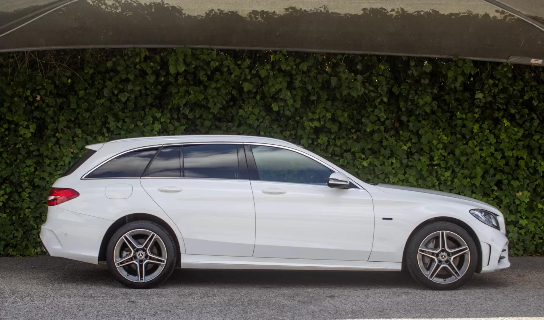 Mercedes-Benz C 300 de AMG Line - foto 6