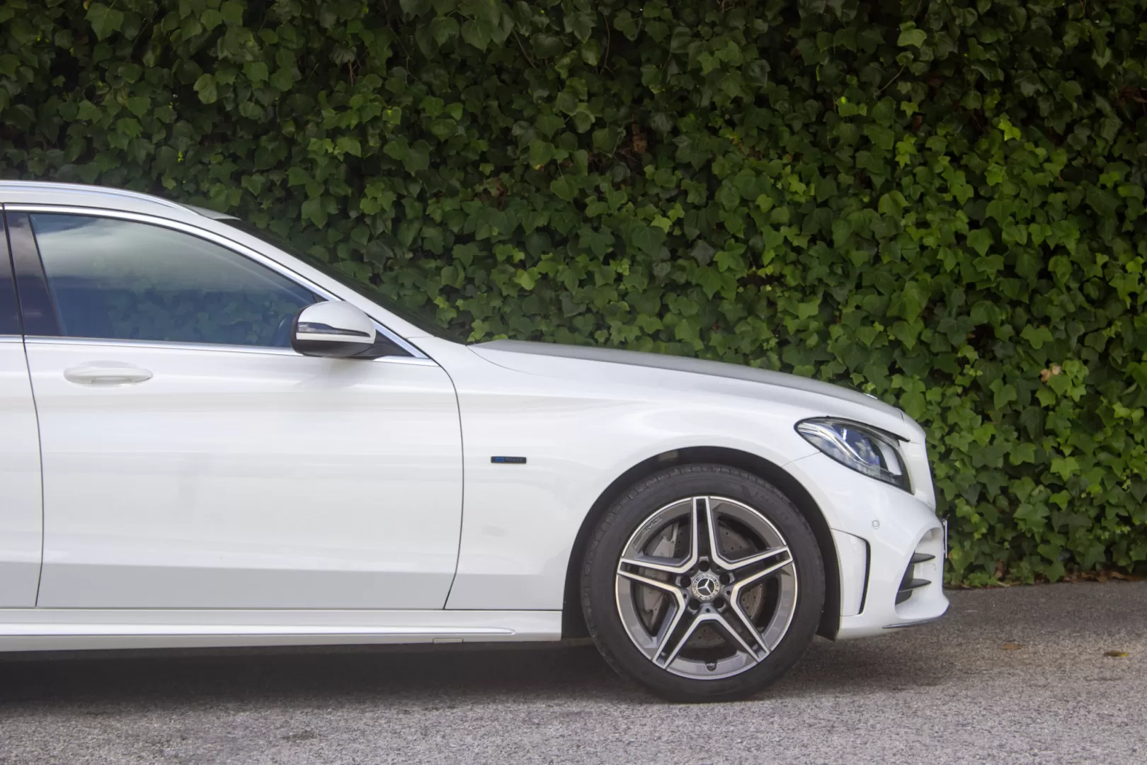 Mercedes-Benz C 300 de AMG Line - foto 5