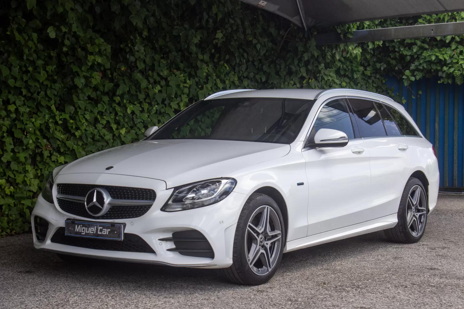 Mercedes-Benz C 300 de AMG Line - foto 3