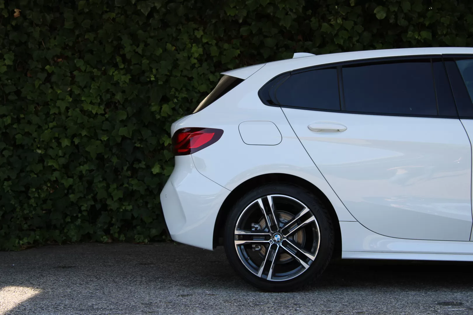 BMW 118 i Pack Desportivo M Auto - foto 8