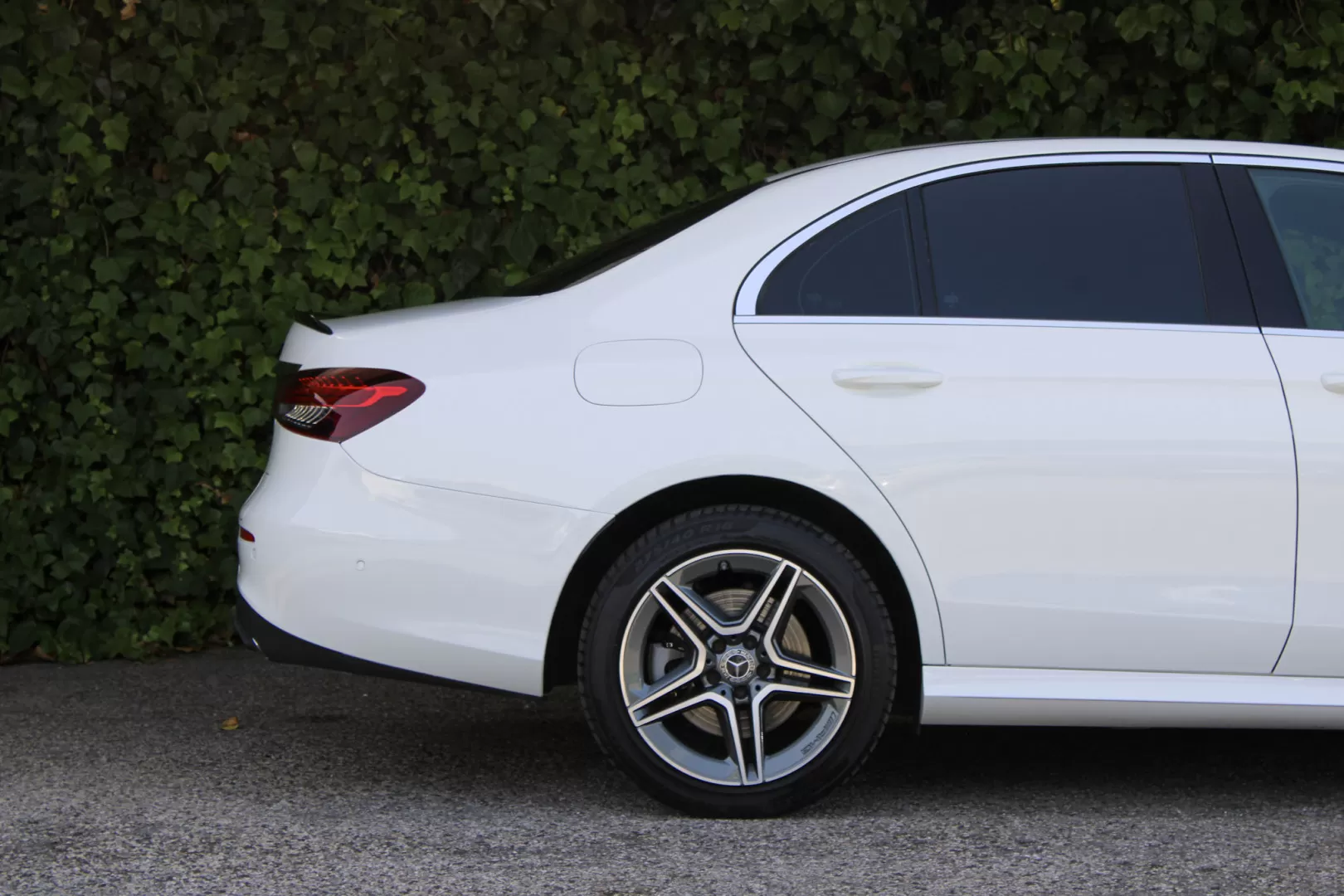 Mercedes-Benz E 300 de AMG Line - foto 4