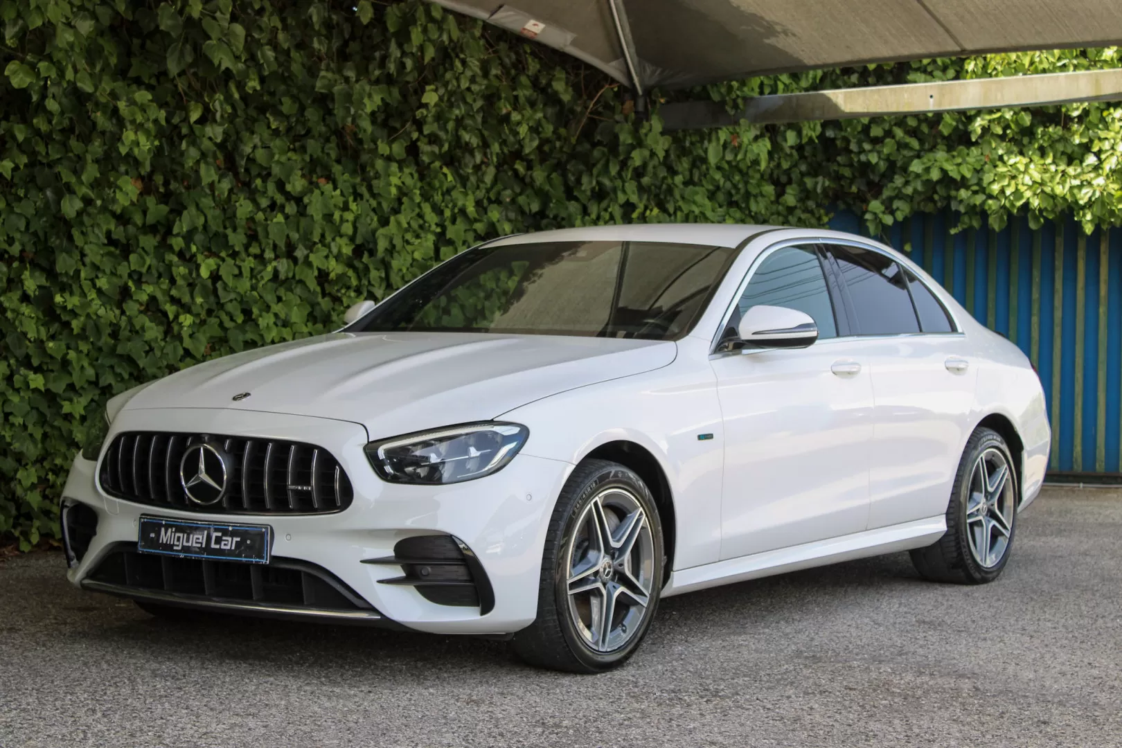 Mercedes-Benz E 300 de AMG Line - foto 3