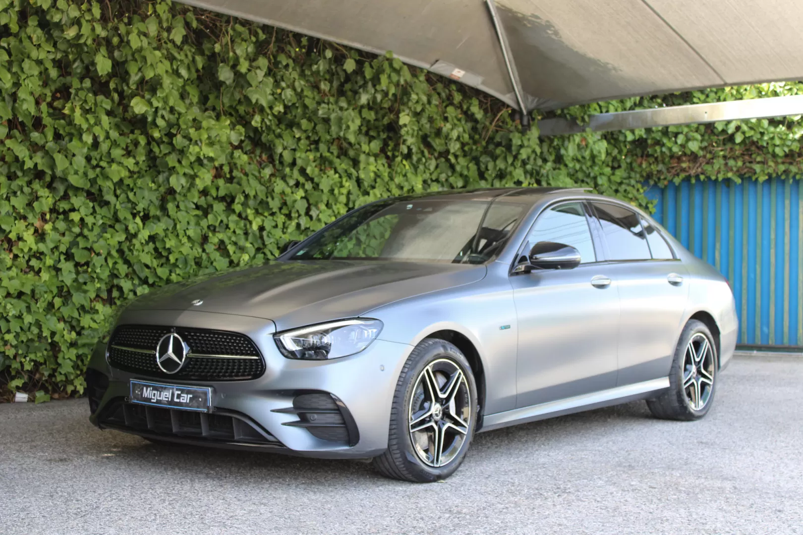 Mercedes-Benz E 300 de AMG Line - foto 3