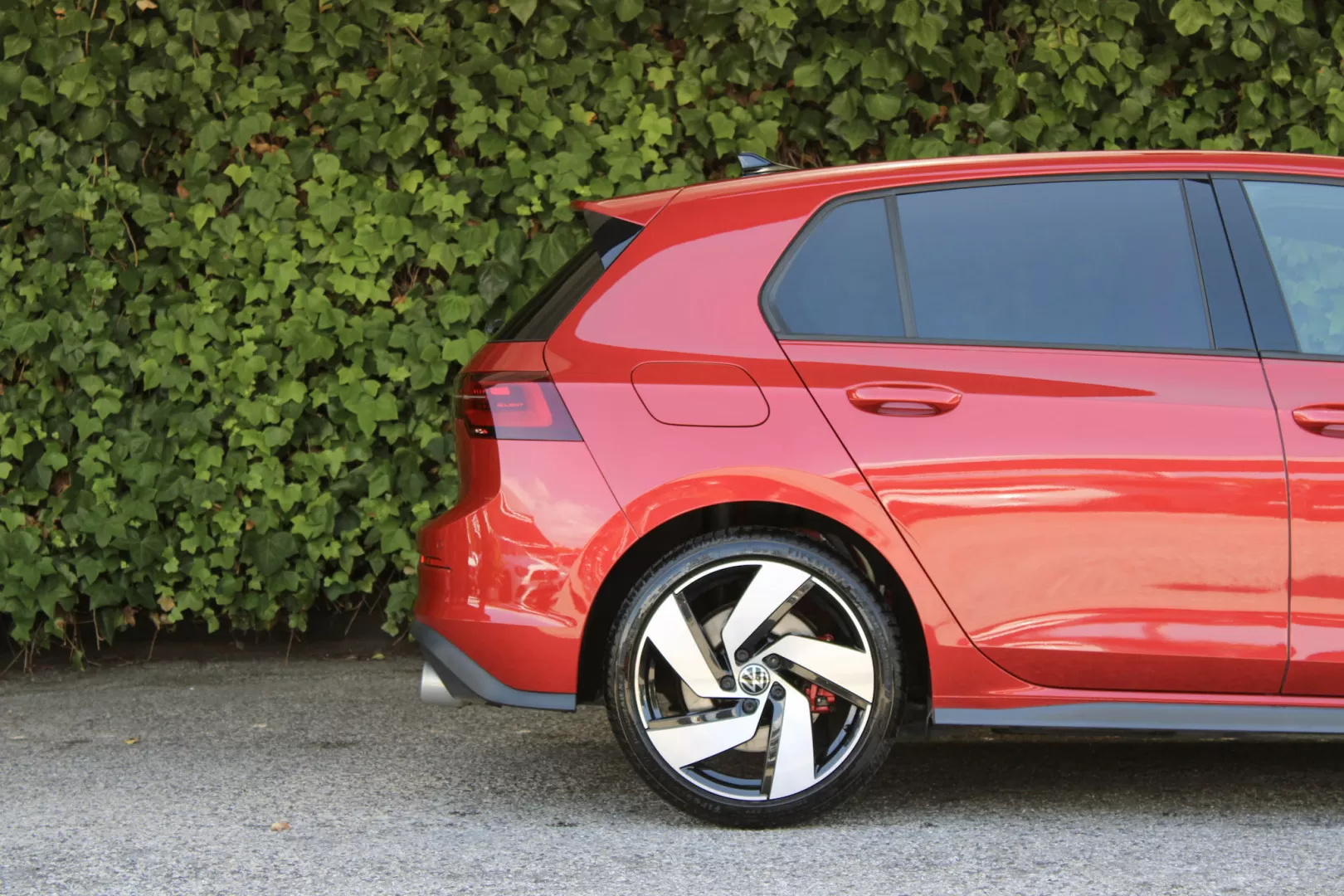 VW Golf 2.0 TSI GTI DSG - foto 5