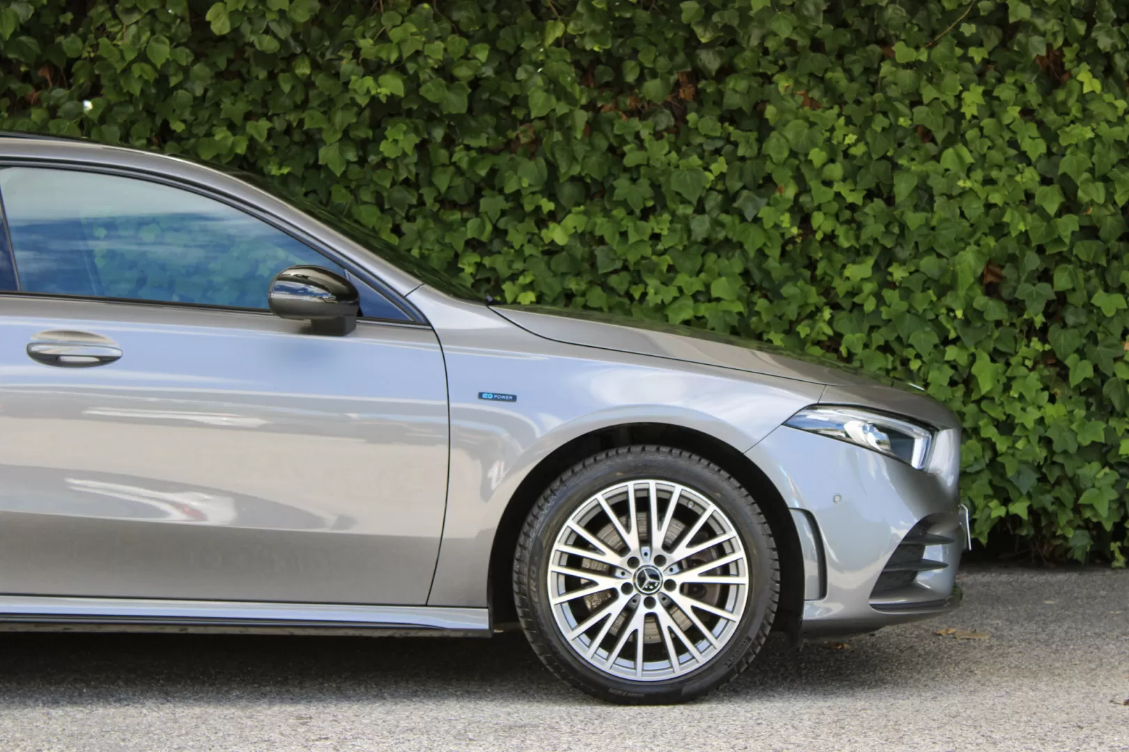 Mercedes-Benz A 250 Limousine e AMG Line - foto 5