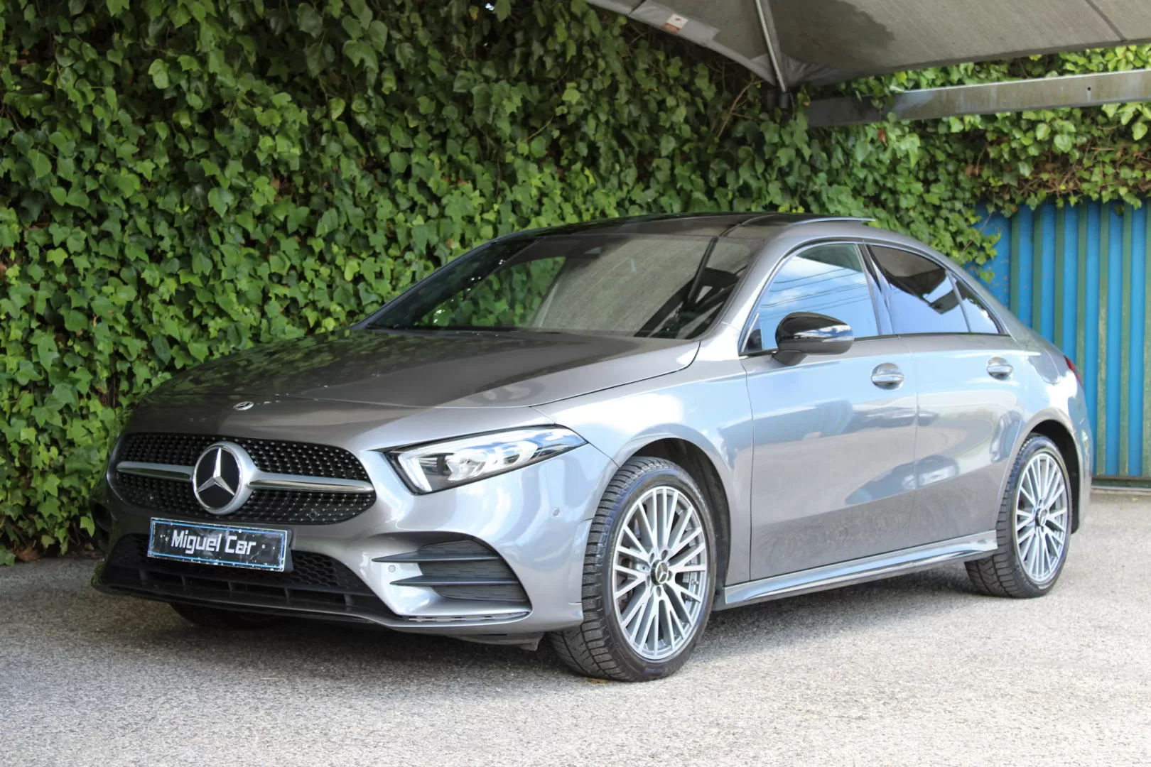 Mercedes-Benz A 250 Limousine e AMG Line - foto 3