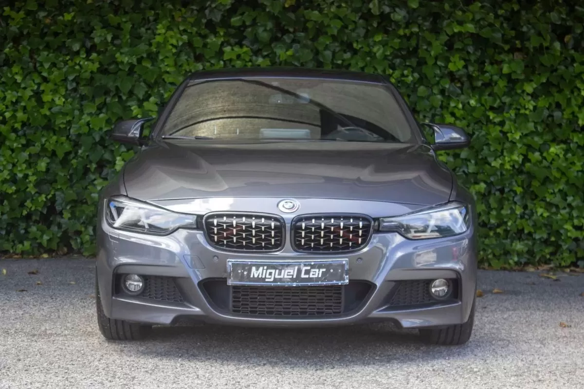 BMW 320 d Auto Pack M - foto 2