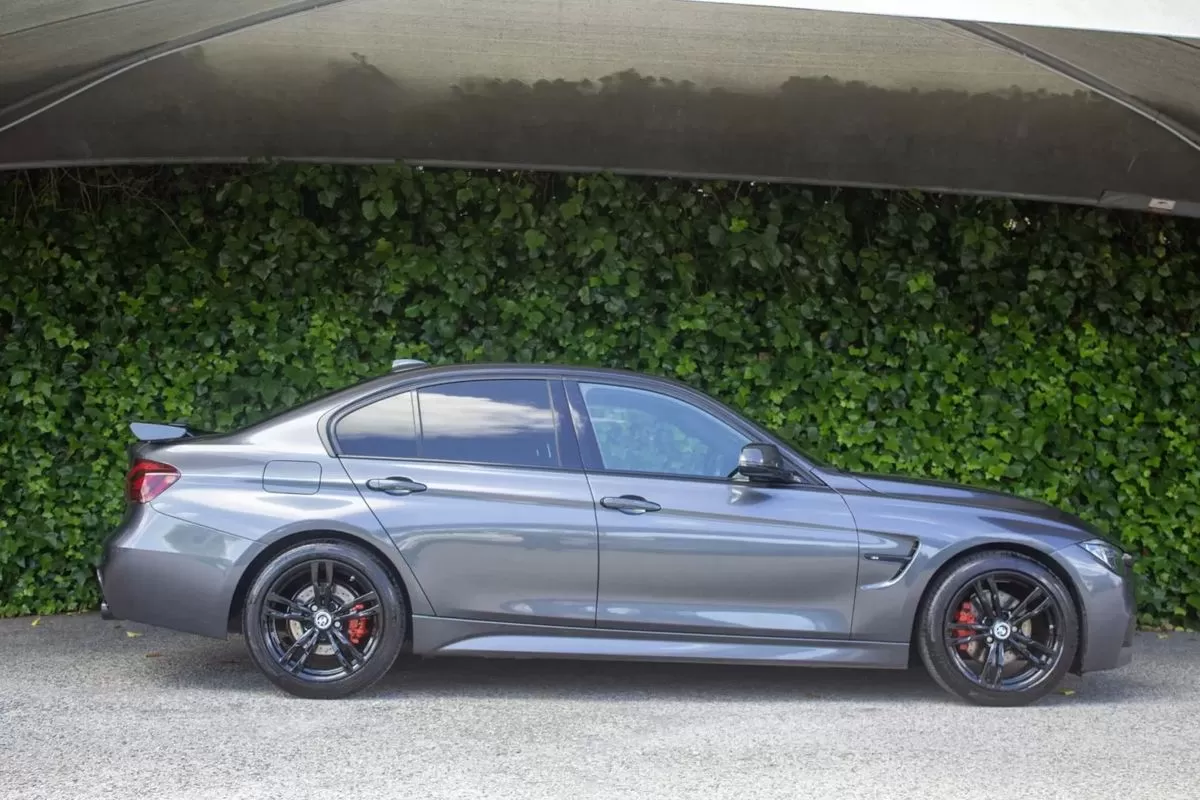 BMW 320 d Auto Pack M - foto 6