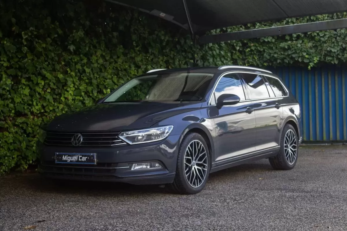 VW Passat Variant 2.0 TDI Confortline DSG - foto 3