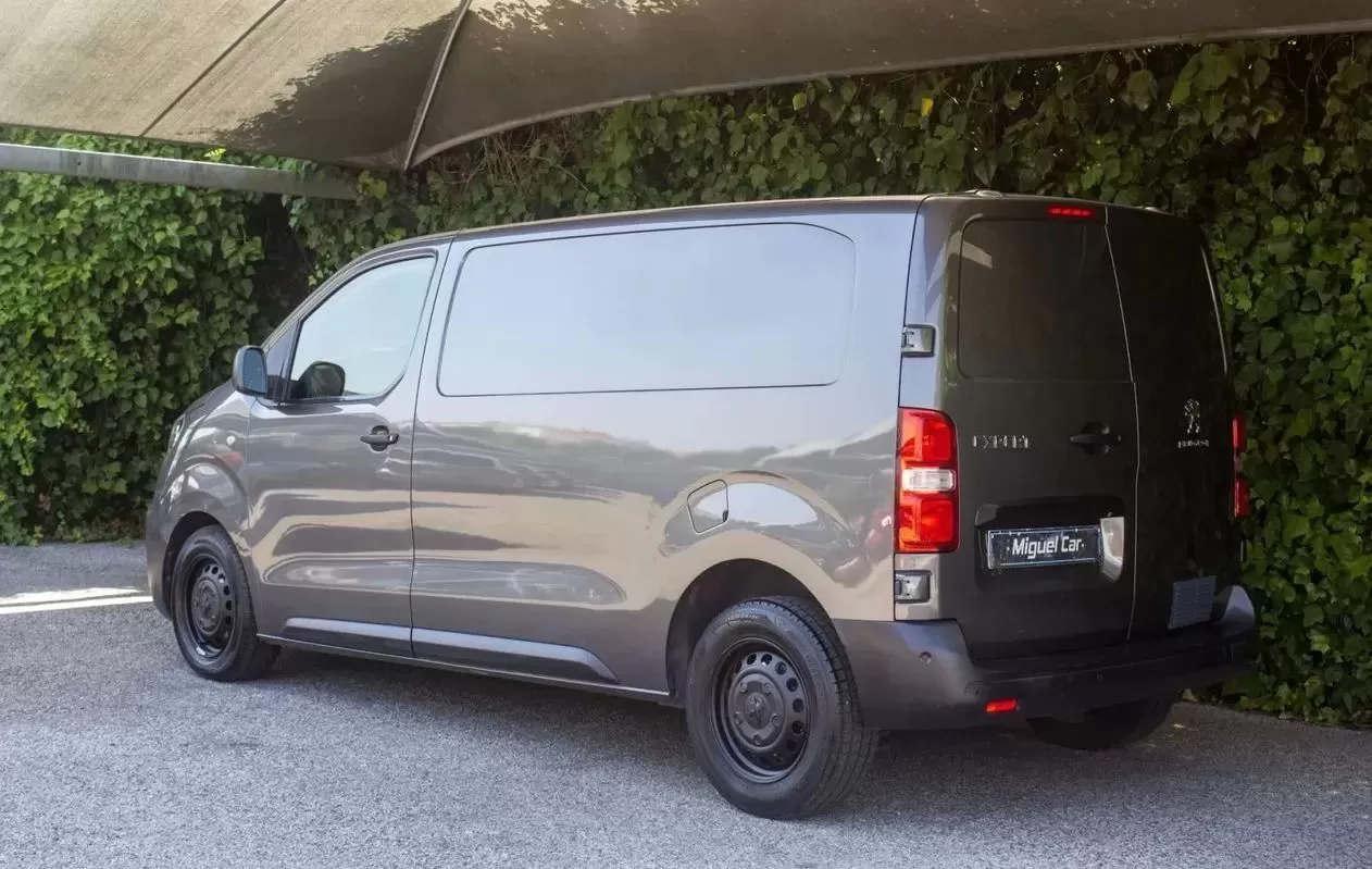 Peugeot  Expert 2.0 HDI 177CV EAT8 - foto 2