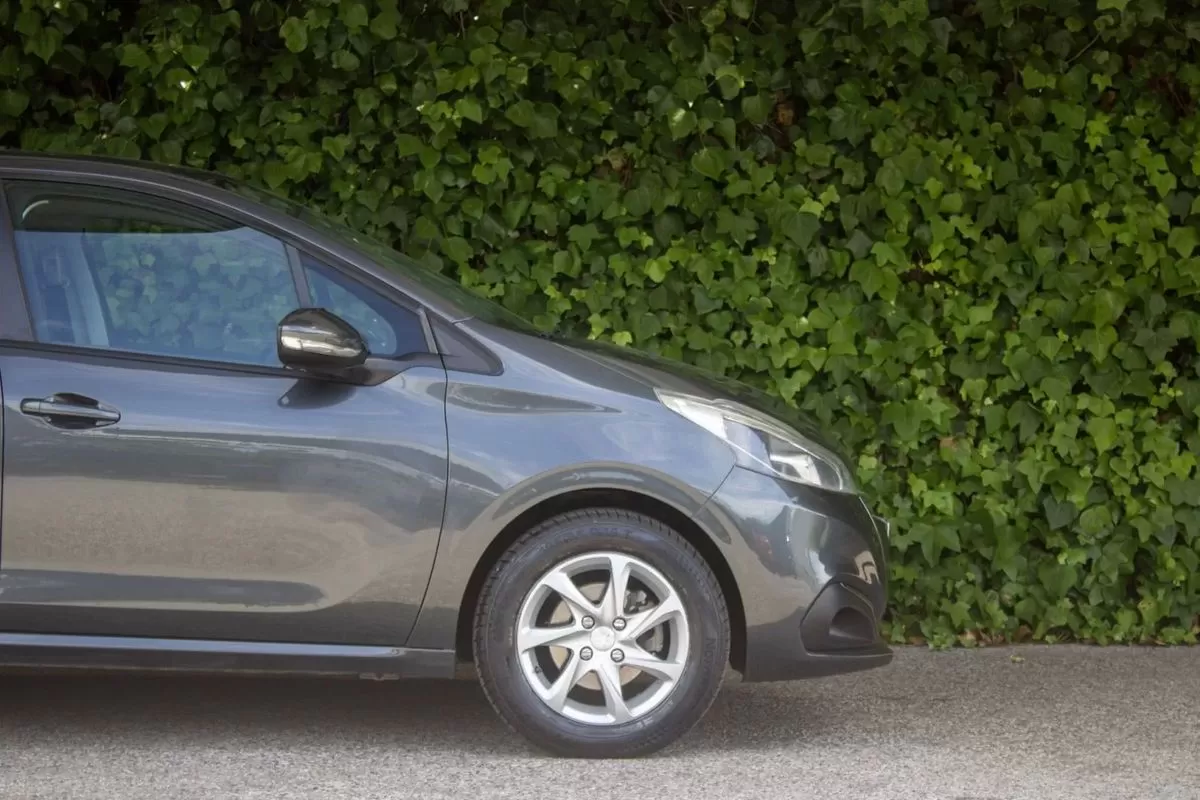 Peugeot 208 1.4 HDi Active - foto 5