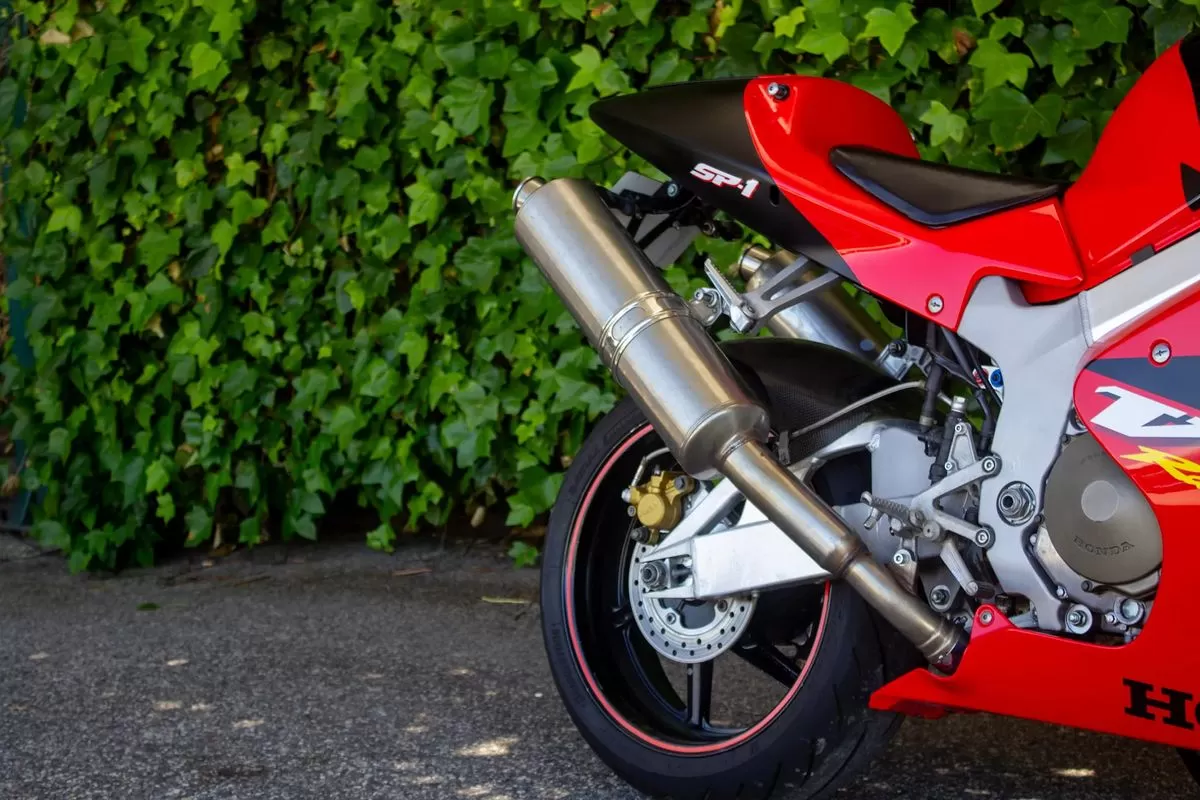Honda VTR 1000 SP1 - foto 5