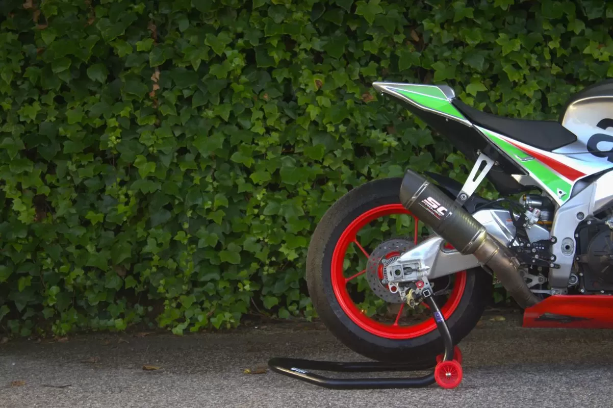 Aprilia Tuono V4 Track day - foto 5