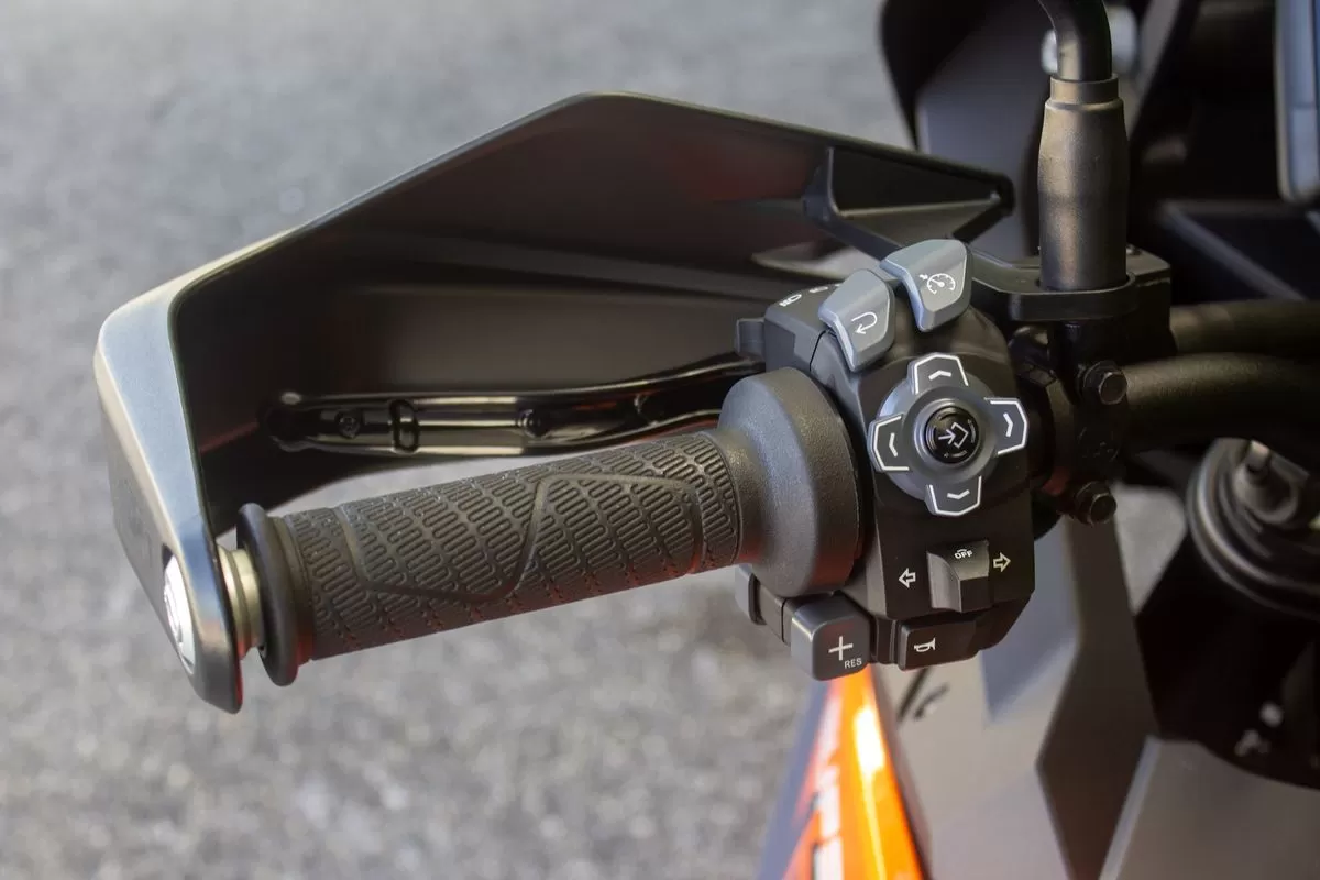 KTM  S - foto 2