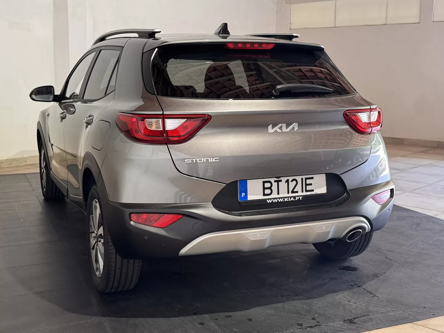 Kia Stonic 1.2 MPi Vibe - foto 8
