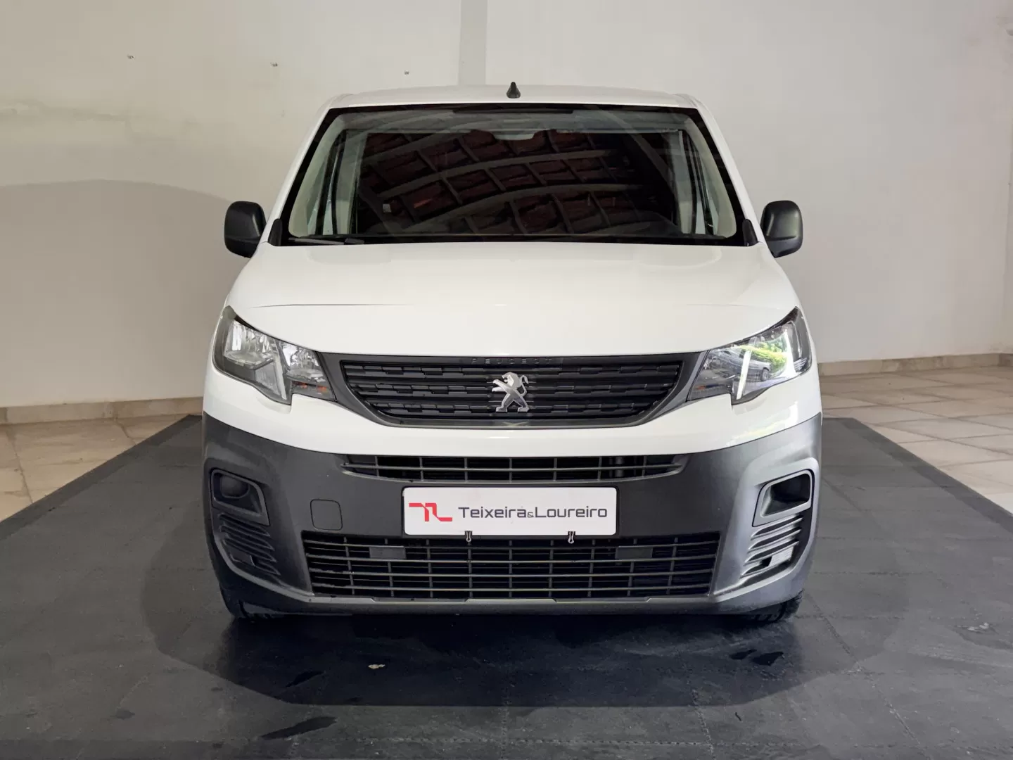 Peugeot  Partner Standard 1.5 BlueHDi 100cv S&S CVM6 - foto 2