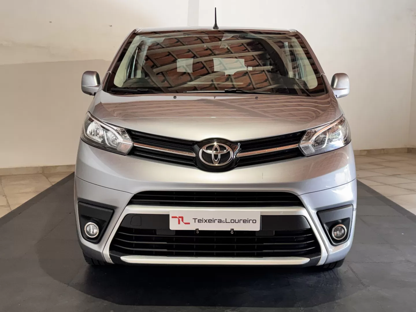 Toyota Proace Verso 2.0 D-4D L1 1.0T Comfort 9L - foto 2