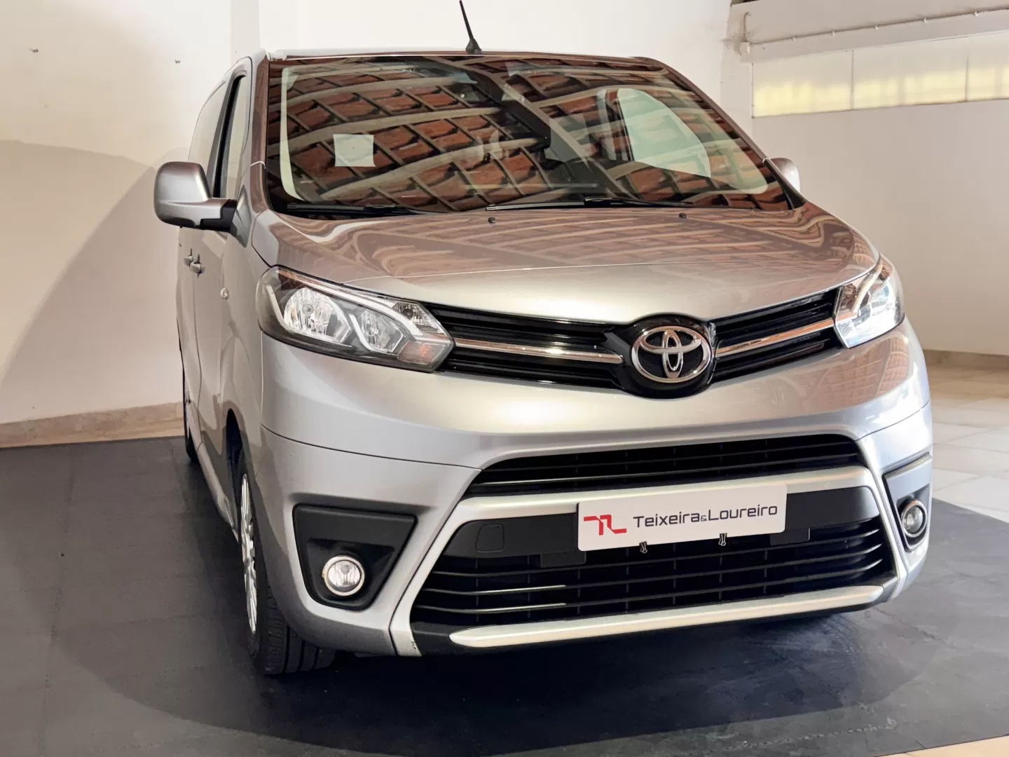 Toyota Proace Verso 2.0 D-4D L1 1.0T Comfort 9L - foto 3