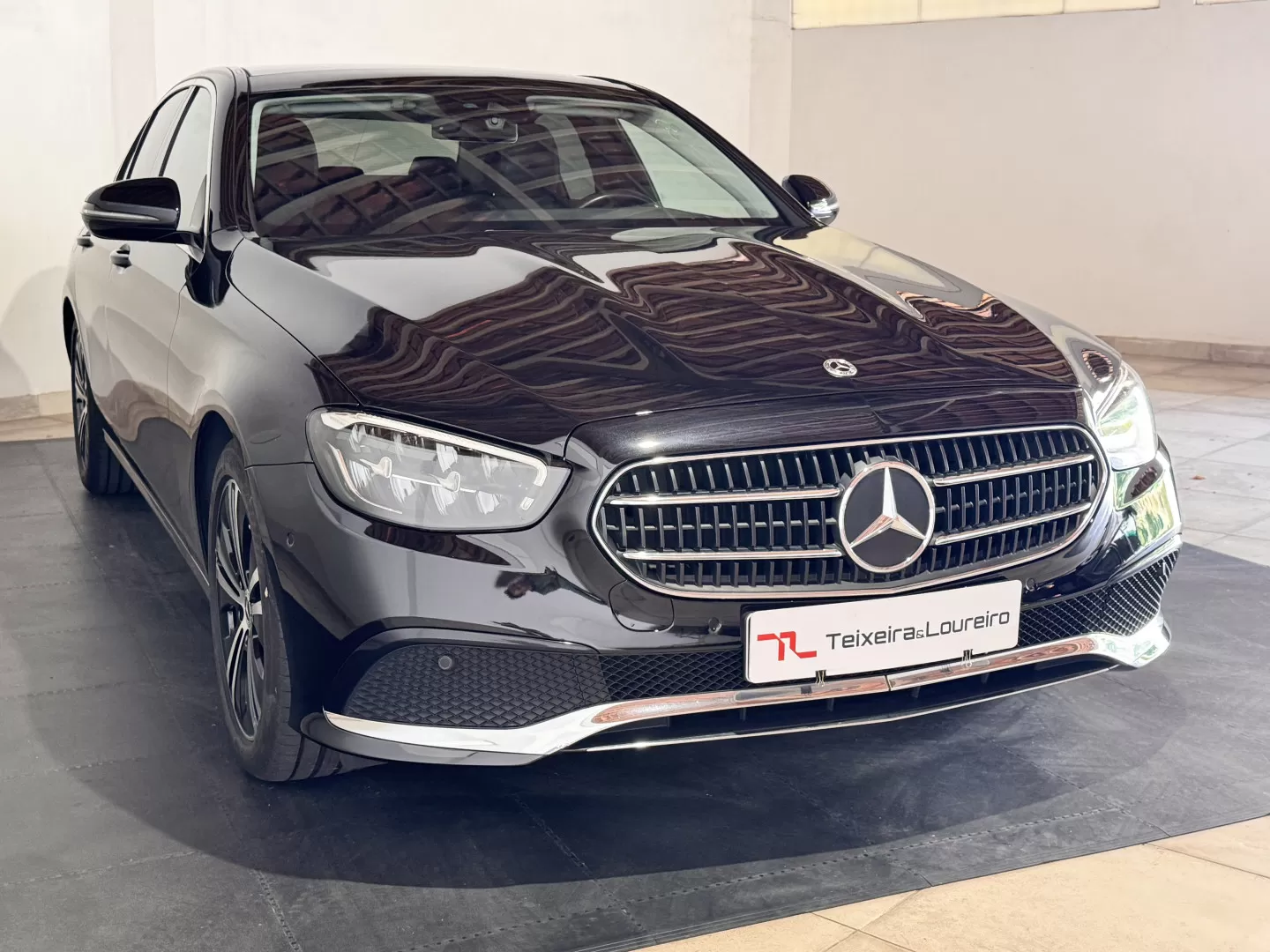 Mercedes-Benz E 220 d Avantgarde - foto 3