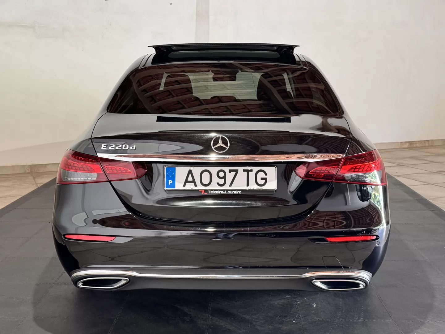 Mercedes-Benz E 220 d Avantgarde - foto 7