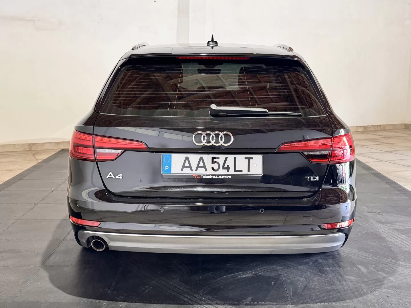 Audi A4 Avant 2.0 TDi Business Line Sport - foto 6