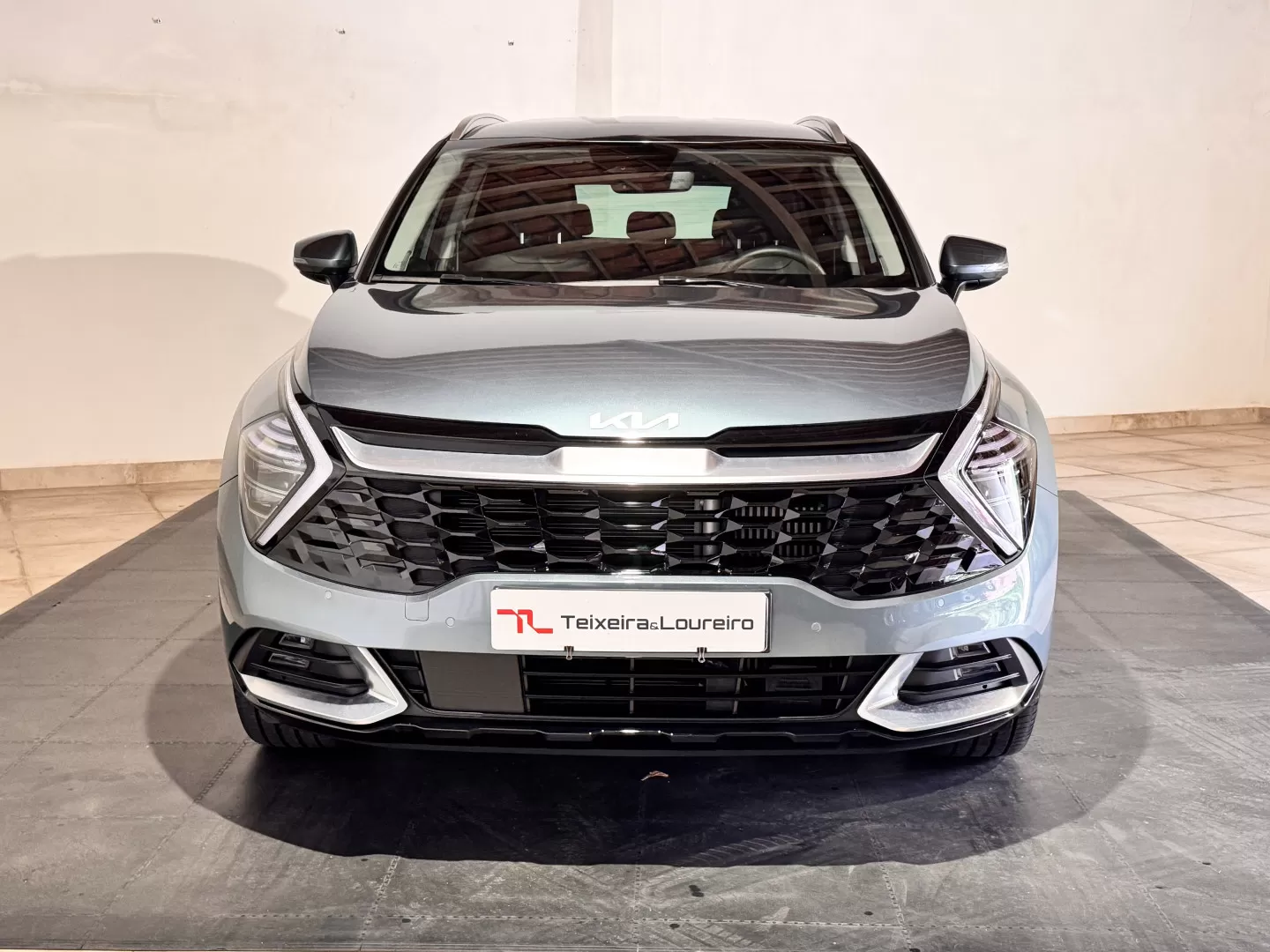 Kia Sportage 1.6 T-GDi PHEV Tech - foto 2