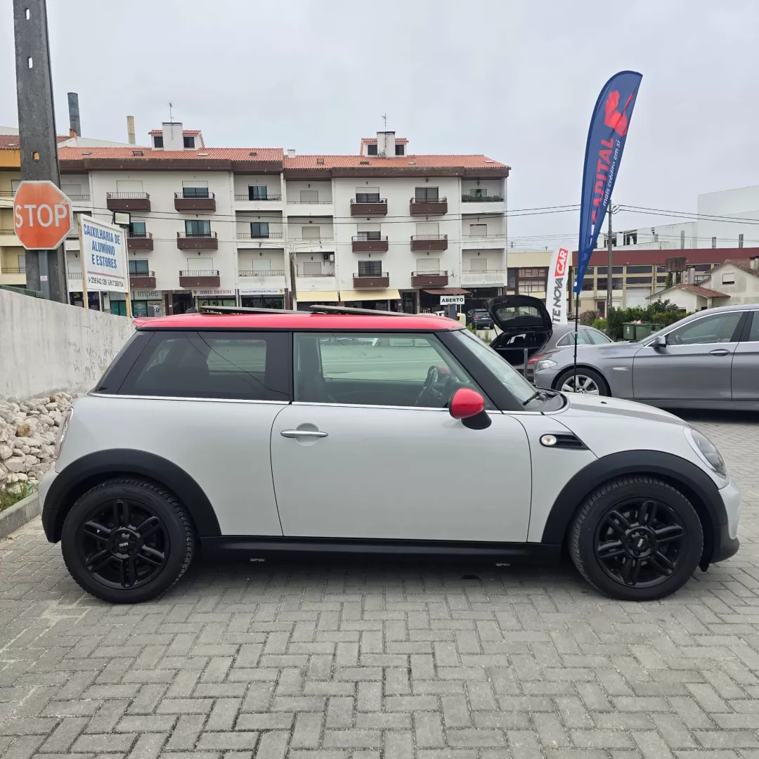 MINI 3 Portas Cooper D - foto 7