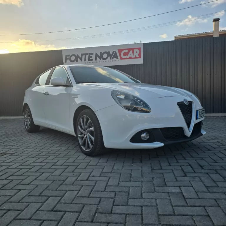 Alfa Romeo Giulietta 1.6 JTDm EXCLUSIVE - foto 2