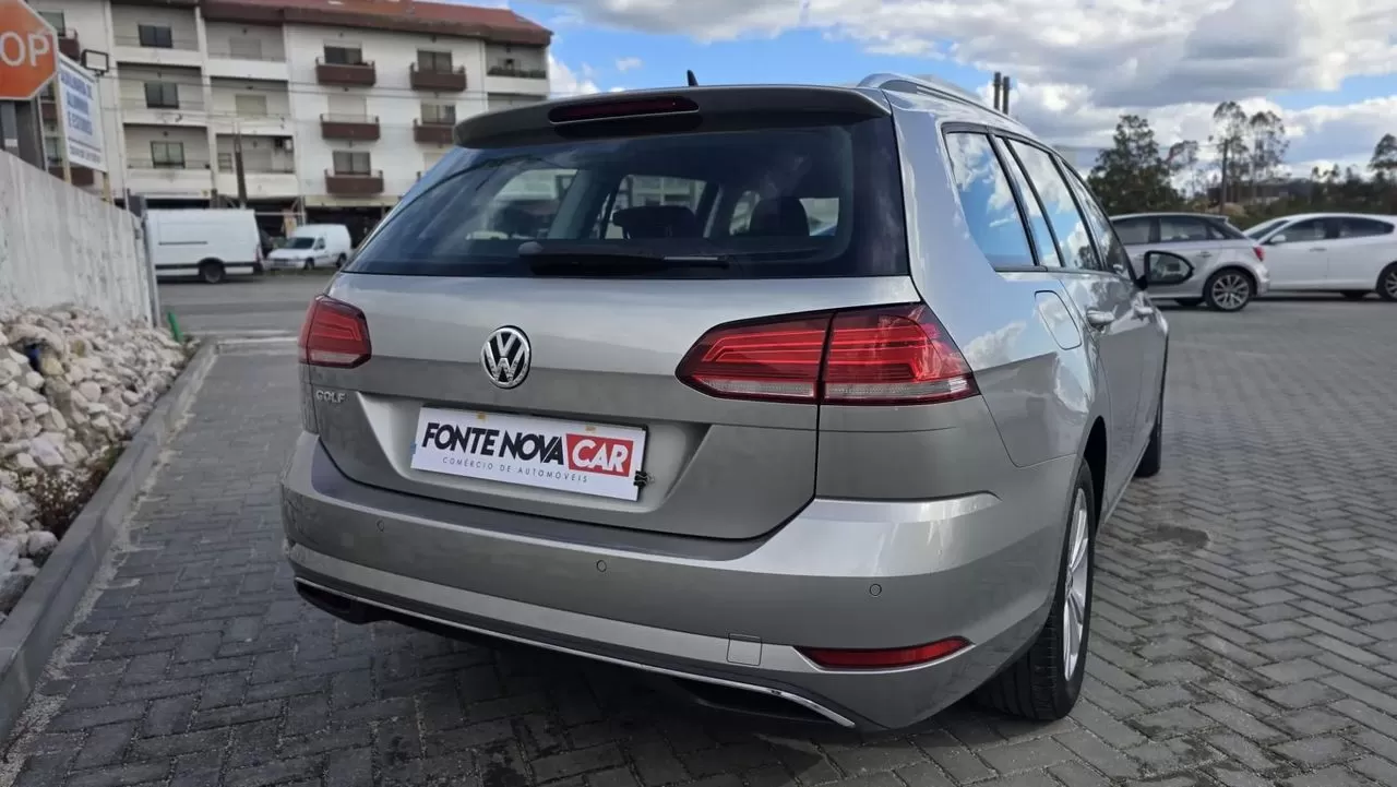 VW Golf Variant 1.6 TDi Confortline - foto 3