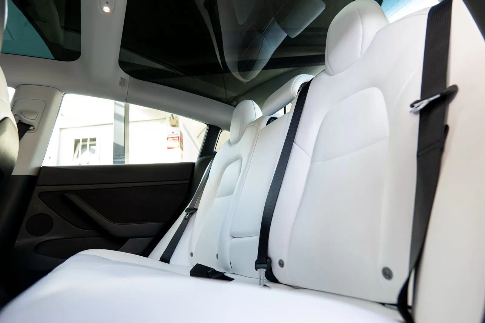 Tesla Model 3 - foto 8