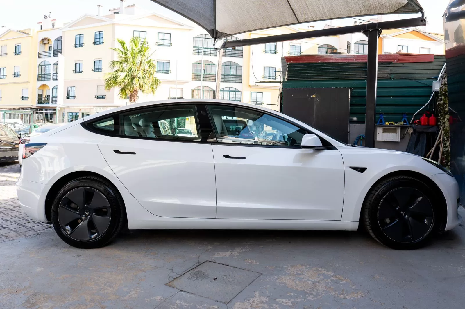 Tesla Model 3 - foto 3