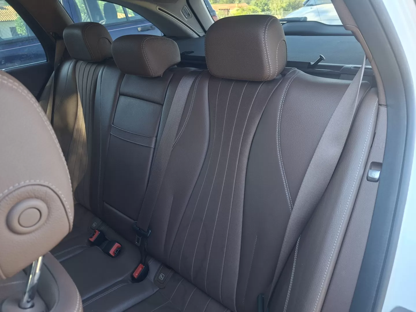 Mercedes-Benz E 300 d Exclusive - foto 6