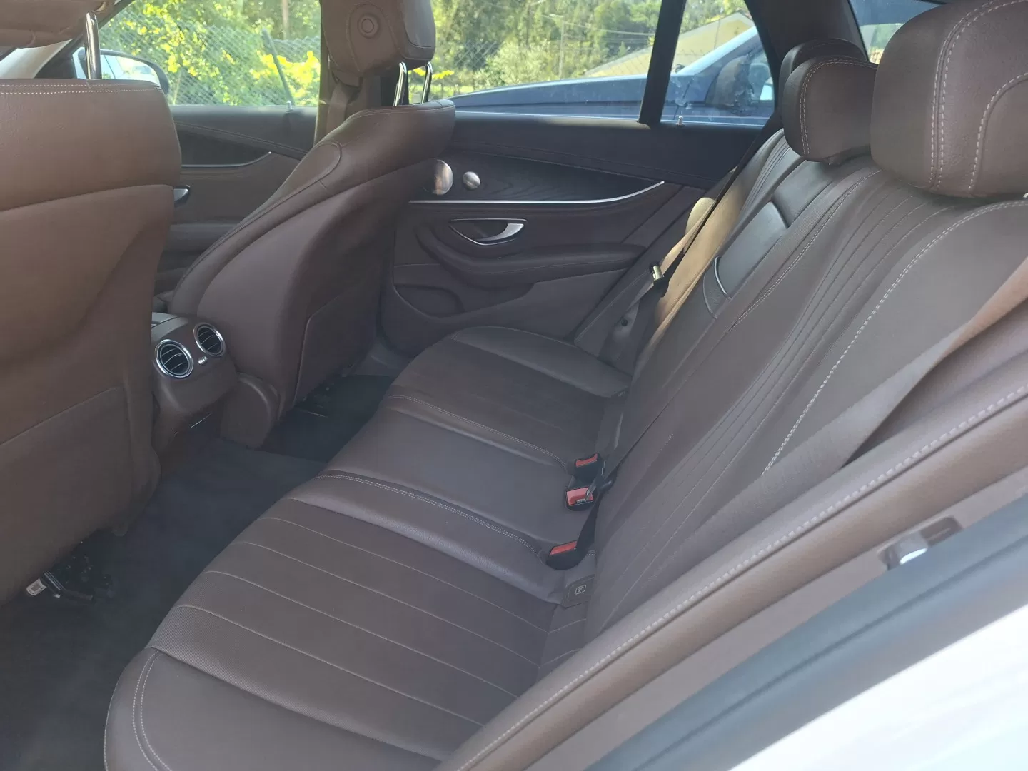 Mercedes-Benz E 300 d Exclusive - foto 8